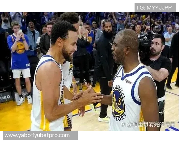 保罗分享指导年轻球员的经验强调沟通与努力的重要性 保罗分享指导年轻球员的经验强调沟通与努力的重要性