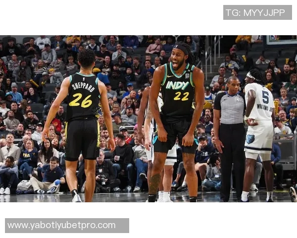 黄蜂队全场狂轰136分10人出战9人得分上双展现强大火力