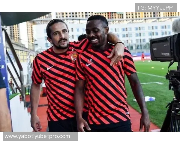 韩国队半场换人策略显成效归化球员卡斯特罗替补登场助力比赛