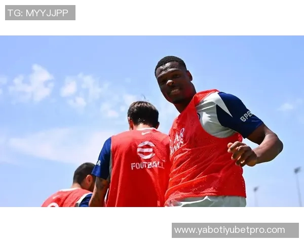 后卫进球榜揭晓阿什拉夫领衔门德斯邓弗里斯紧随其后