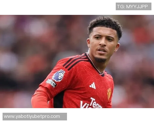 罗马冬窗瞄准维罗纳前锋吉奥瓦尼加强锋线实力 罗马冬窗瞄准维罗纳前锋吉奥瓦尼加强锋线实力