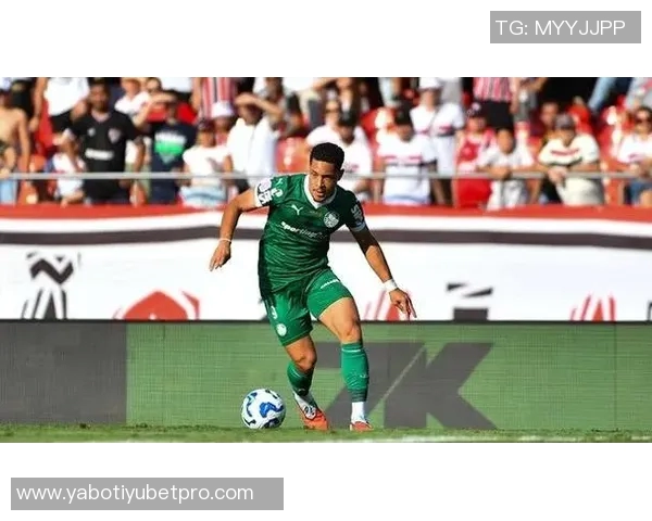 费内巴切对恩德里克表现出浓厚兴趣皇马考虑1月外租方案 费内巴切对恩德里克表现出浓厚兴趣皇马考虑1月外租方案