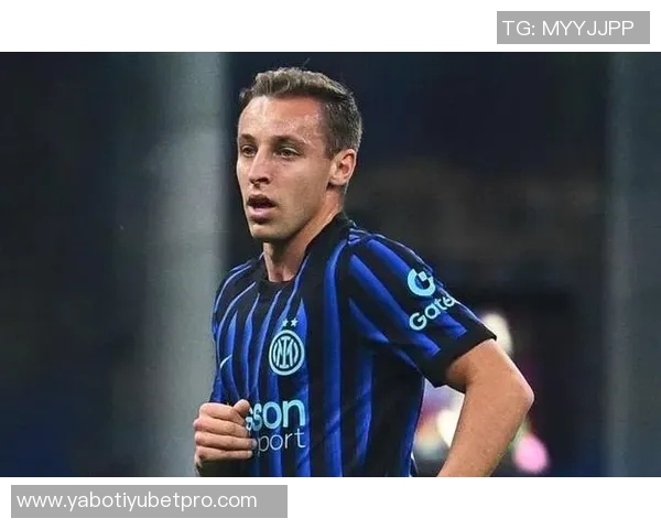 阿达尼称泽林斯基为现代中场球员弗拉泰西在国米面临位置困境 阿达尼称泽林斯基为现代中场球员弗拉泰西在国米面临位置困境