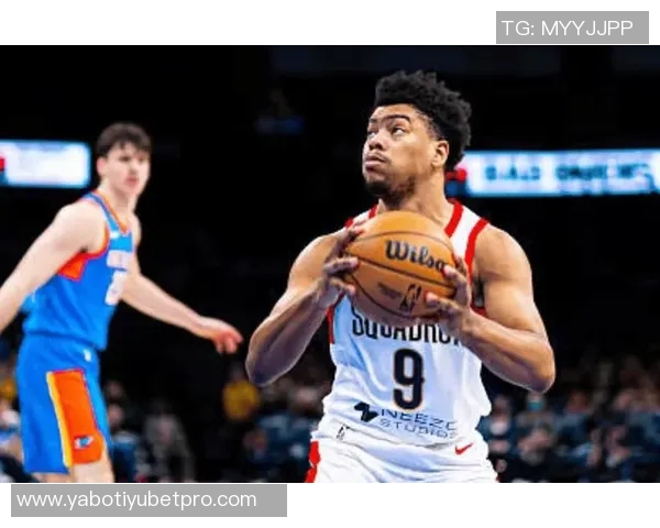 鹈鹕后卫杰登斯普林格以场均29分14板成功留队展现潜力与决心